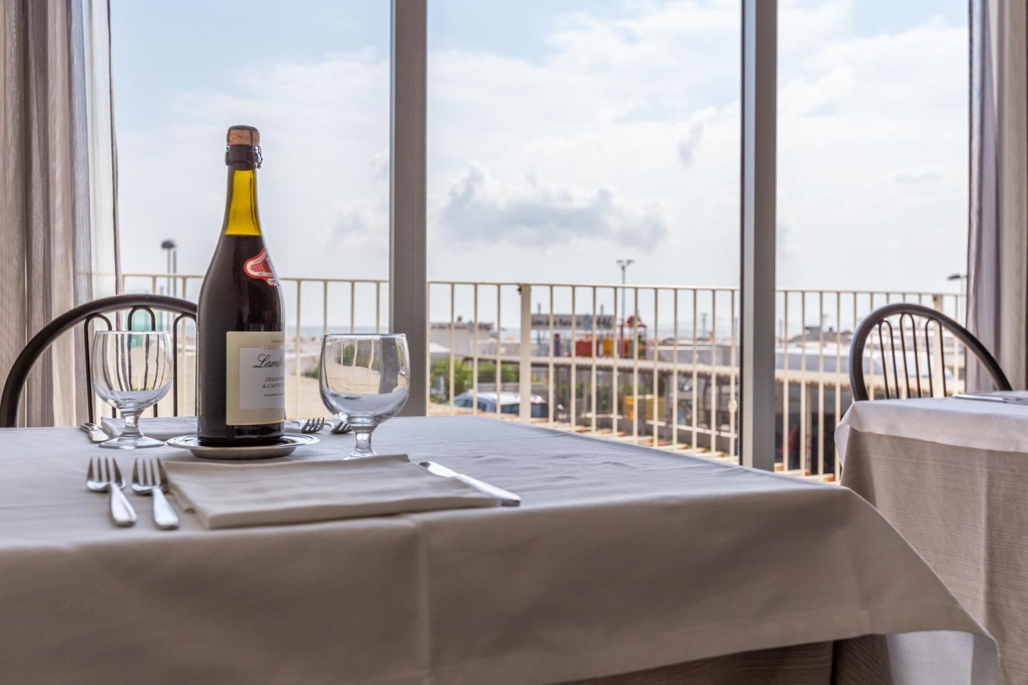 Hotel Haway Rimini Eksteriør billede